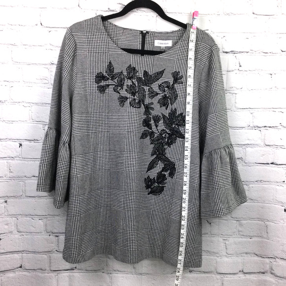 Calvin Klein Tweed 3/4 Bell Sleeve Embroidered Floral Round Neck Zippered Top L - Picture 10 of 12